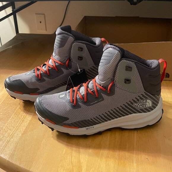 Men's North Face Vectiv Fastpack Mid Futurelight Hiking Boots - Picture 1 of 9